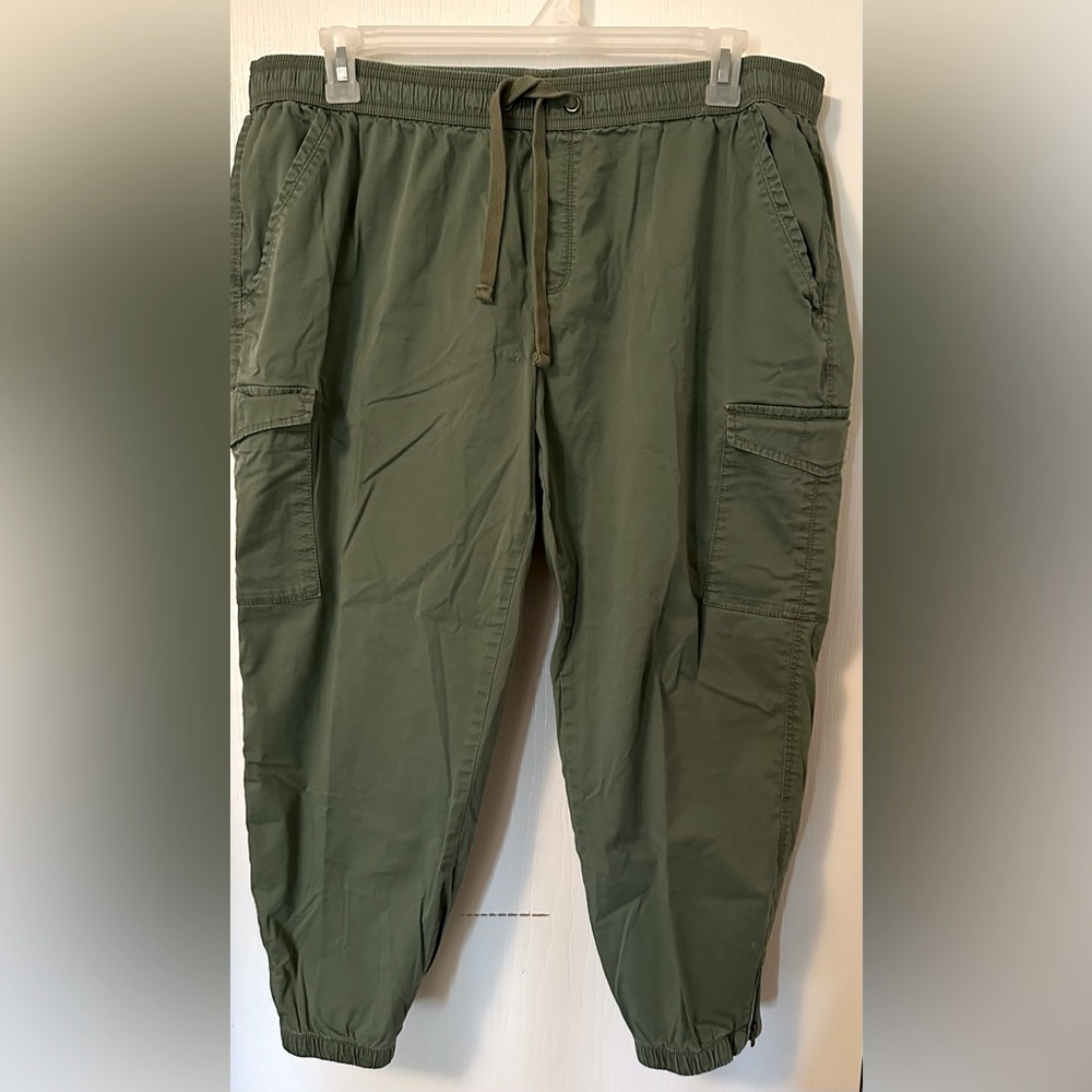 Time & Tru Plus Size Cargo Ankle Length Pant